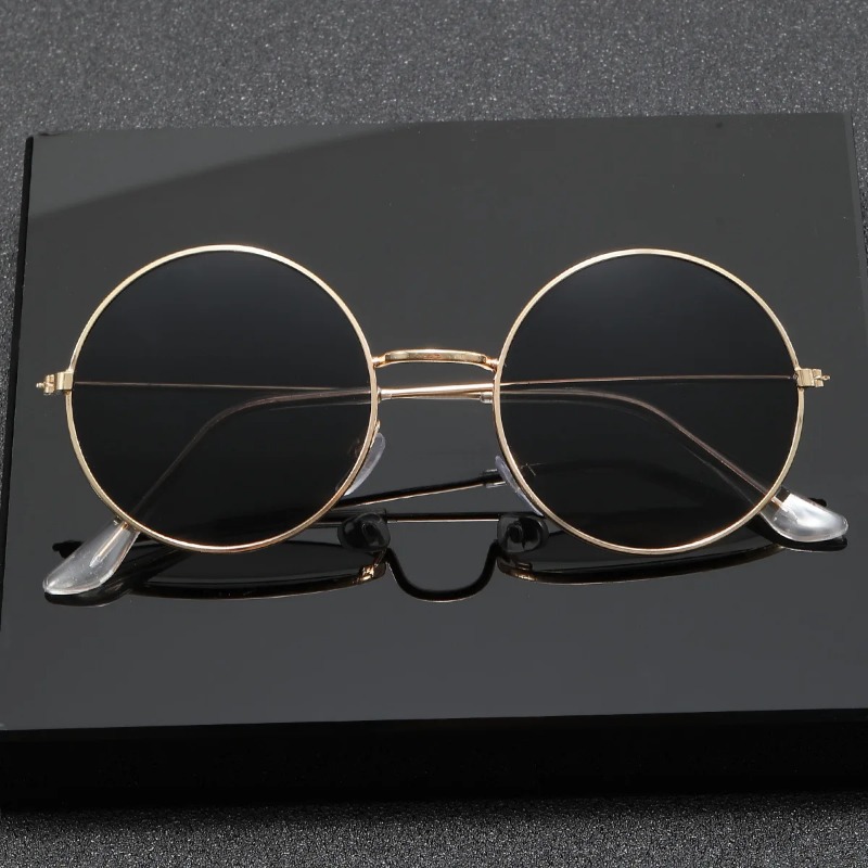 Retro New Punk Style Sunglasse - Metal Photo Panel recensie en prijs